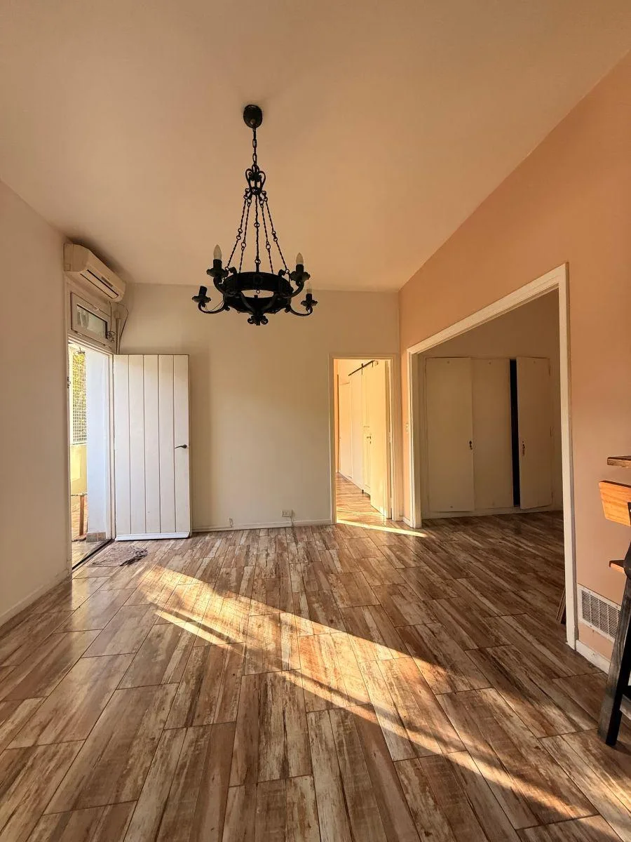 Departamento de 2 ambientes con balcón en Belgrano Chico
