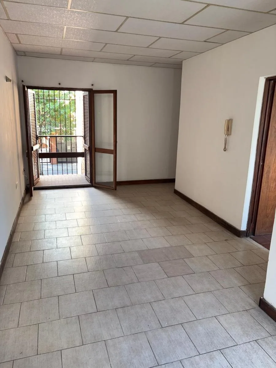 Apartamento de 1 quarto para alugar em La Plata