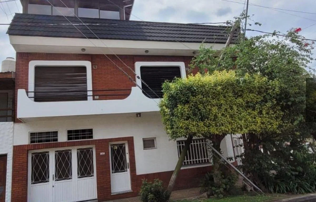 Triplex PH de 4 quartos em Haedo, Morón, com garagem e terraço