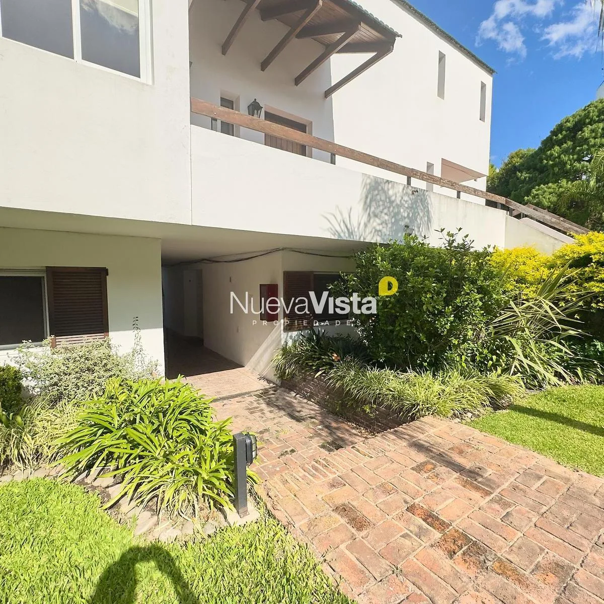 Квартира с одной спальней и причалом в Marinas del Sol