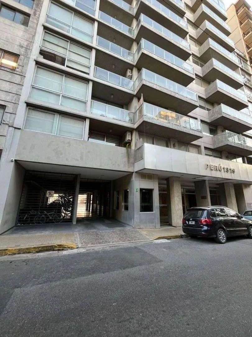 Apartamento de três ambientes com 2 quartos em San Telmo