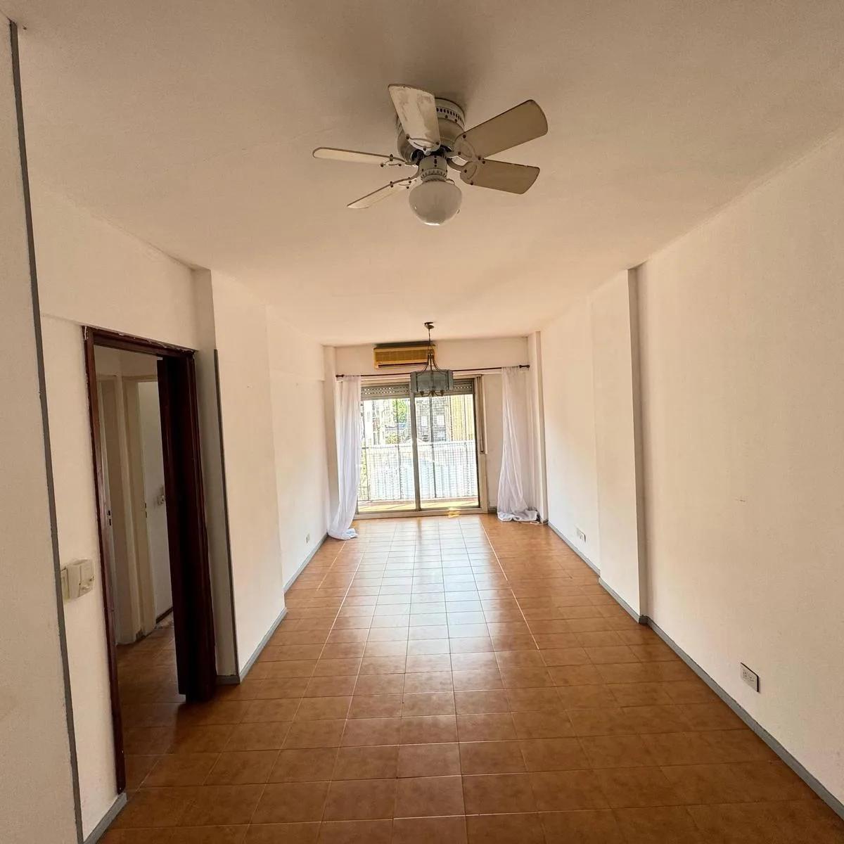Apartamento de três ambientes com 2 dormitórios na Balvanera