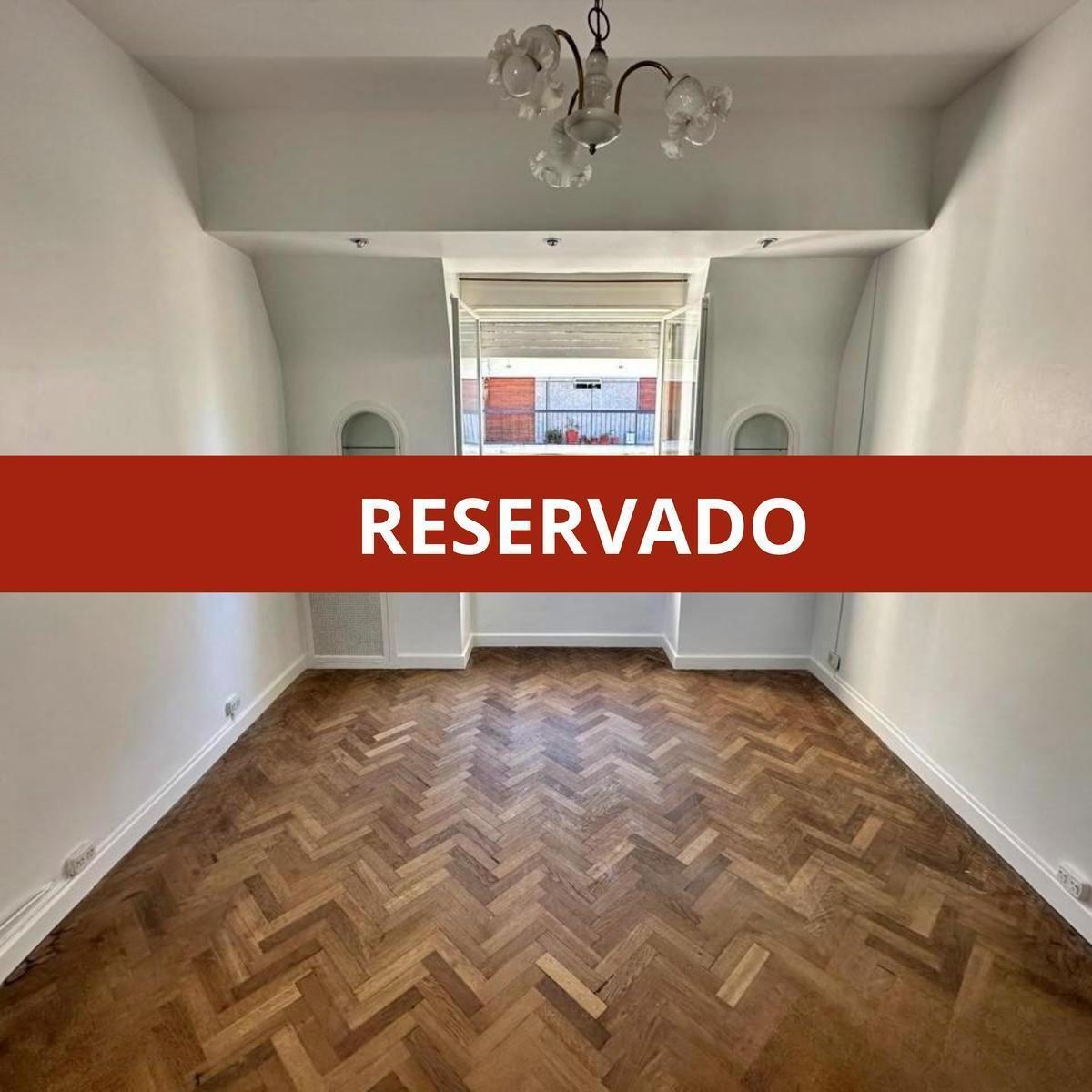 Three-room apartment with 2 bedrooms in Almagro