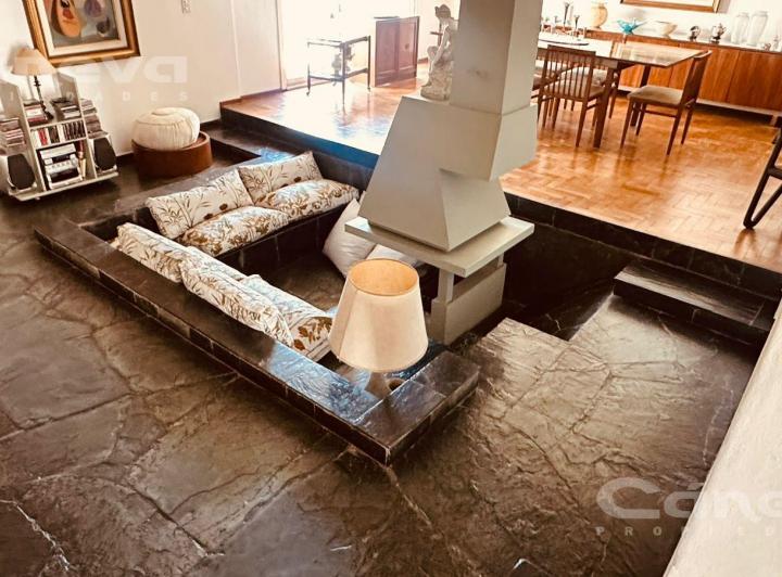 Four-bedroom house in Martínez