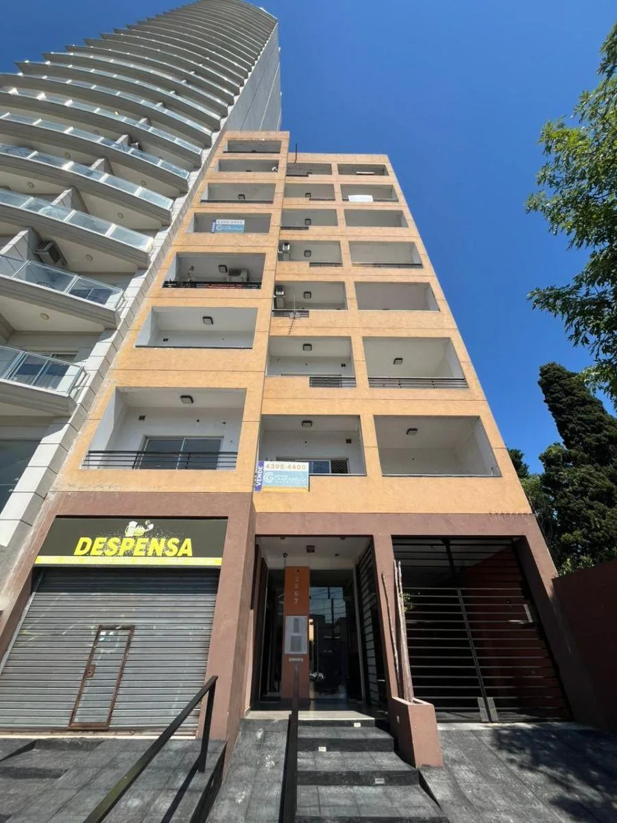 Квартира-студия с балконом в Lomas de Zamora