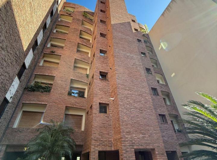 Apartamento de três dormitórios em Martínez