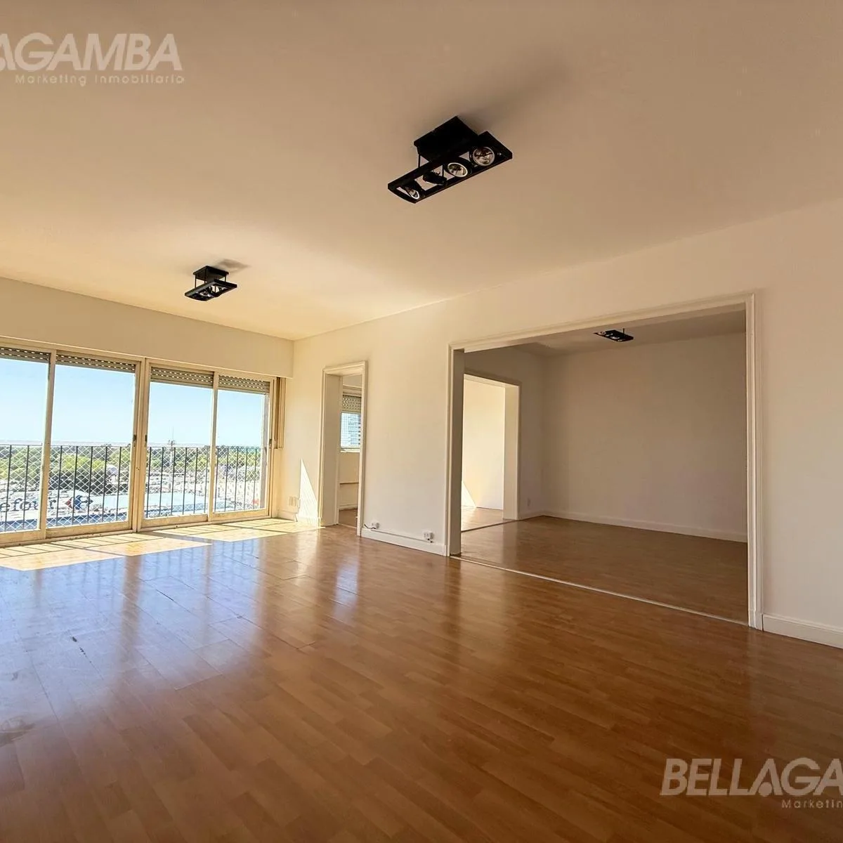 Semipiso de 4 ambientes con dependencia en Vicente López