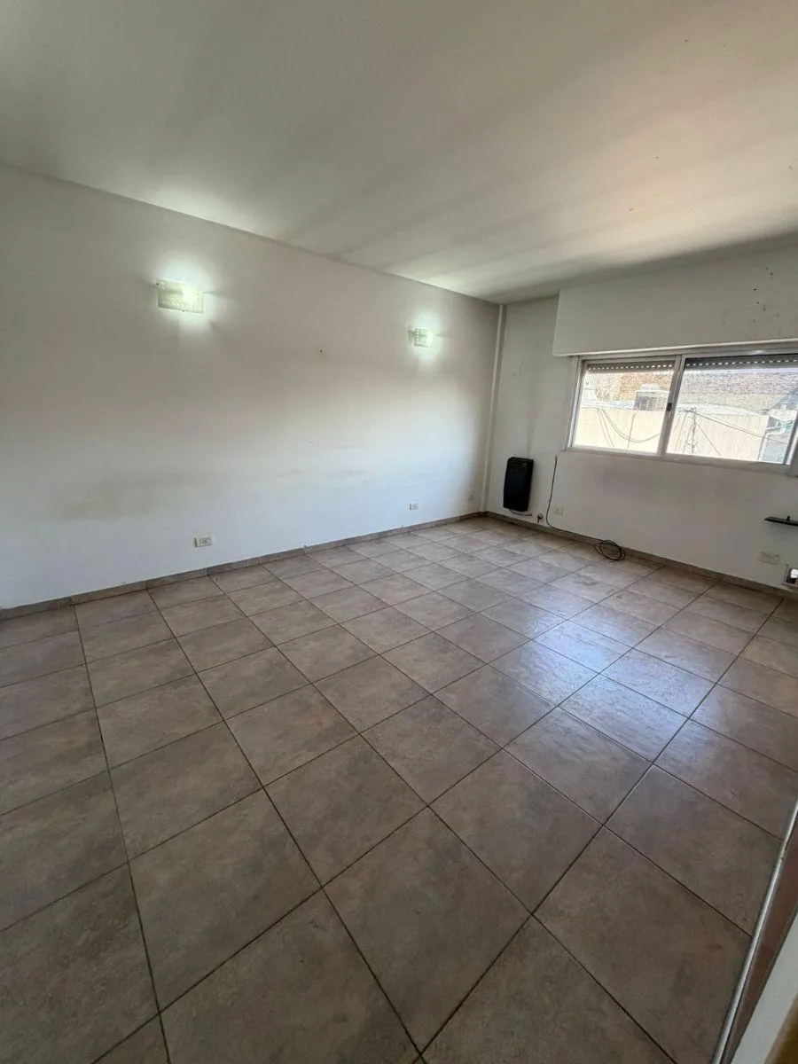 Kitnet para aluguel em La Matanza, Av. Crovara