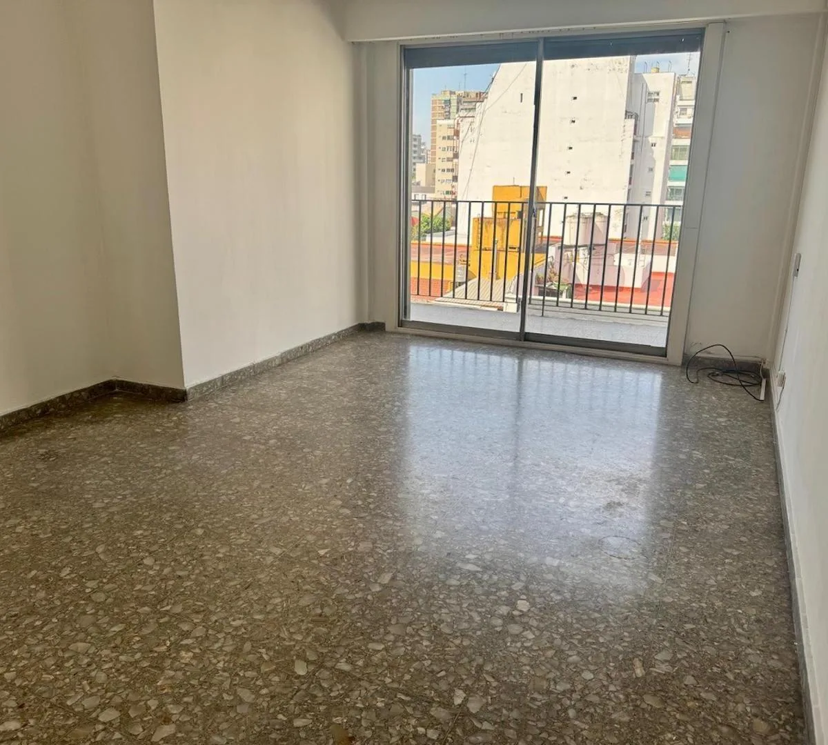 Двухкомнатная квартира с балконом в Barracas