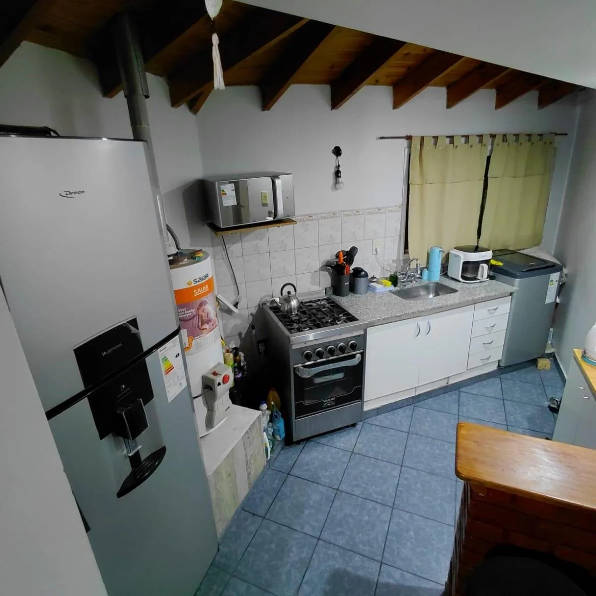 Студии в Quilmes Oeste, одно на 1-м этаже и одно с отдельным входом