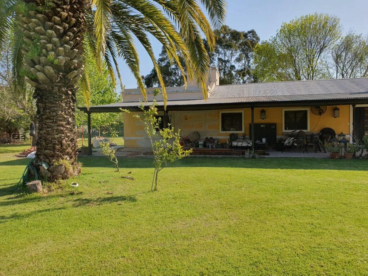 Casa amoblada de 3 dormitorios en Zárate