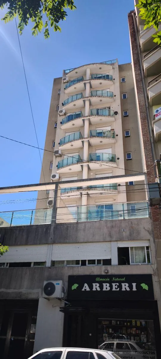 Apartamento de 1 quarto com terraço em La Plata