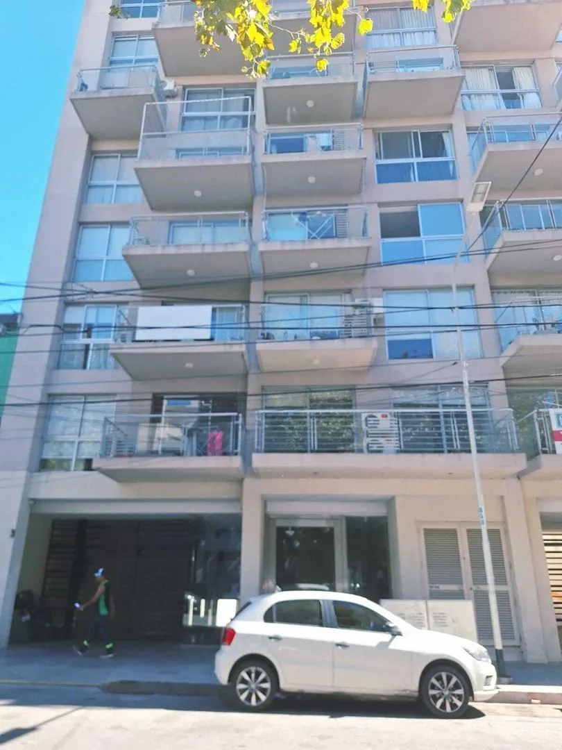 Departamento de 1 dormitorio con balcón en Avellaneda