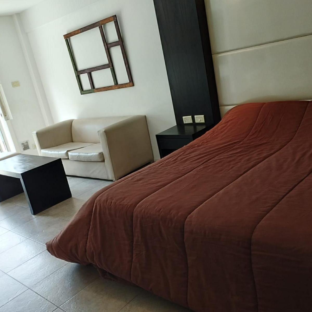 Monoambiente amoblado con balcón en Villa Urquiza