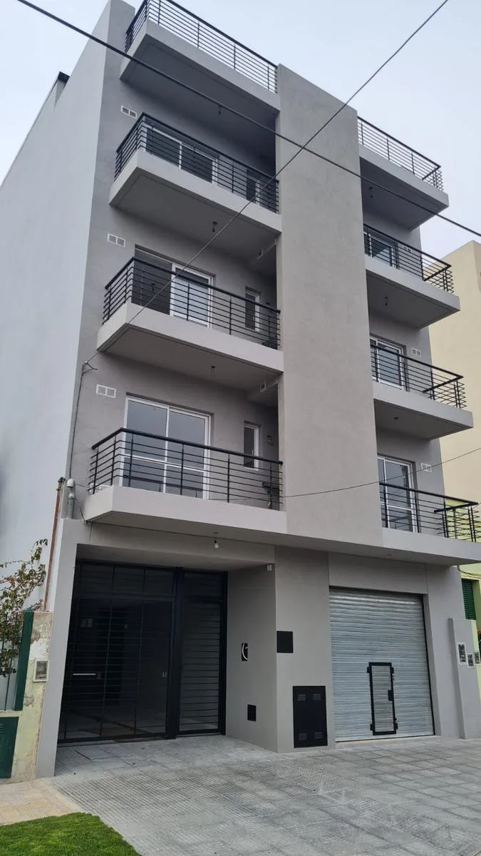 Three-room apartment in General San Martín (Chilavert)