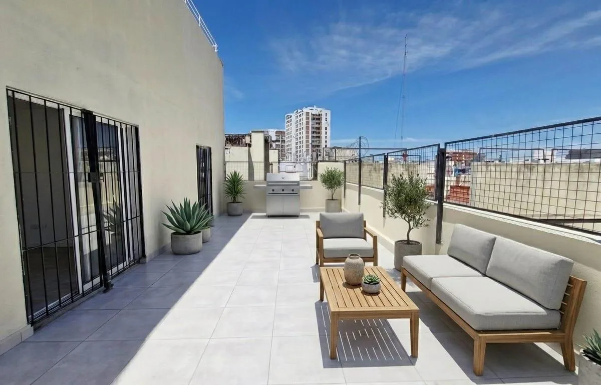 Departamento de 2 ambientes con terraza propia en Belgrano