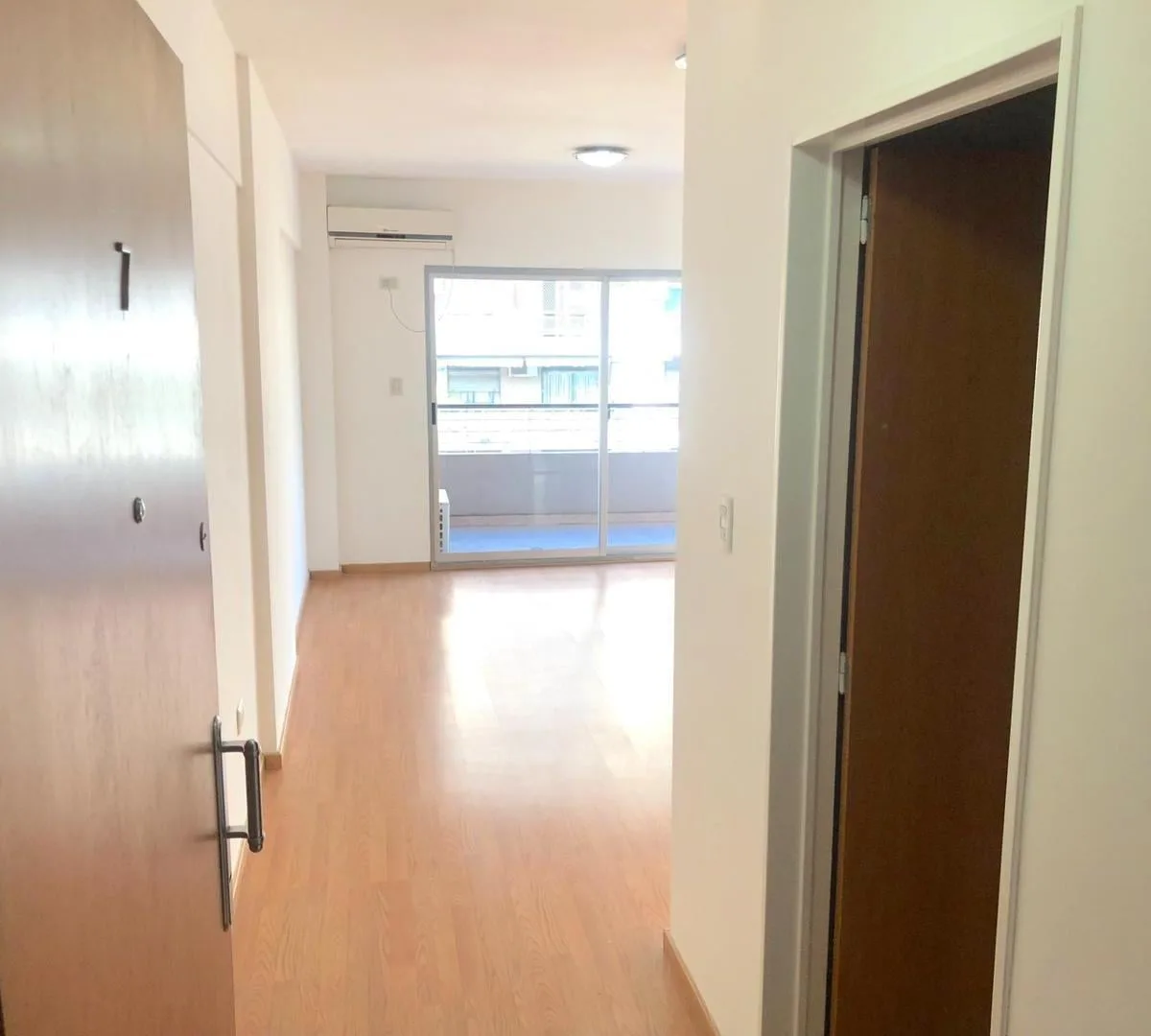 Квартира-студия 37 m² в Almagro, окна на Av. Córdoba