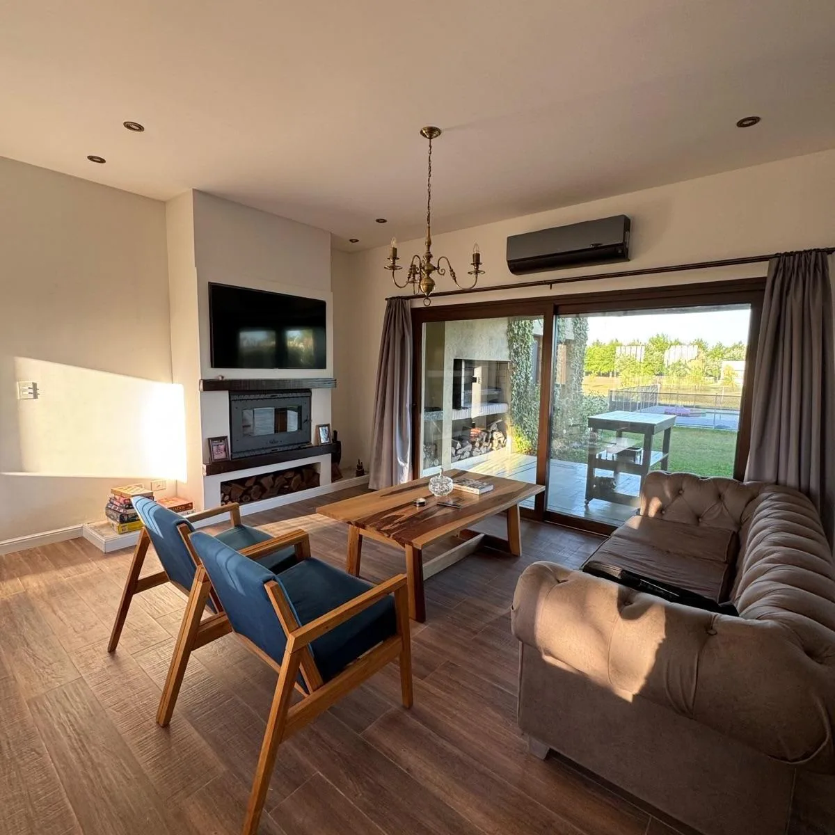 Casa de 3 dormitórios em La Primavera Golf, Luján