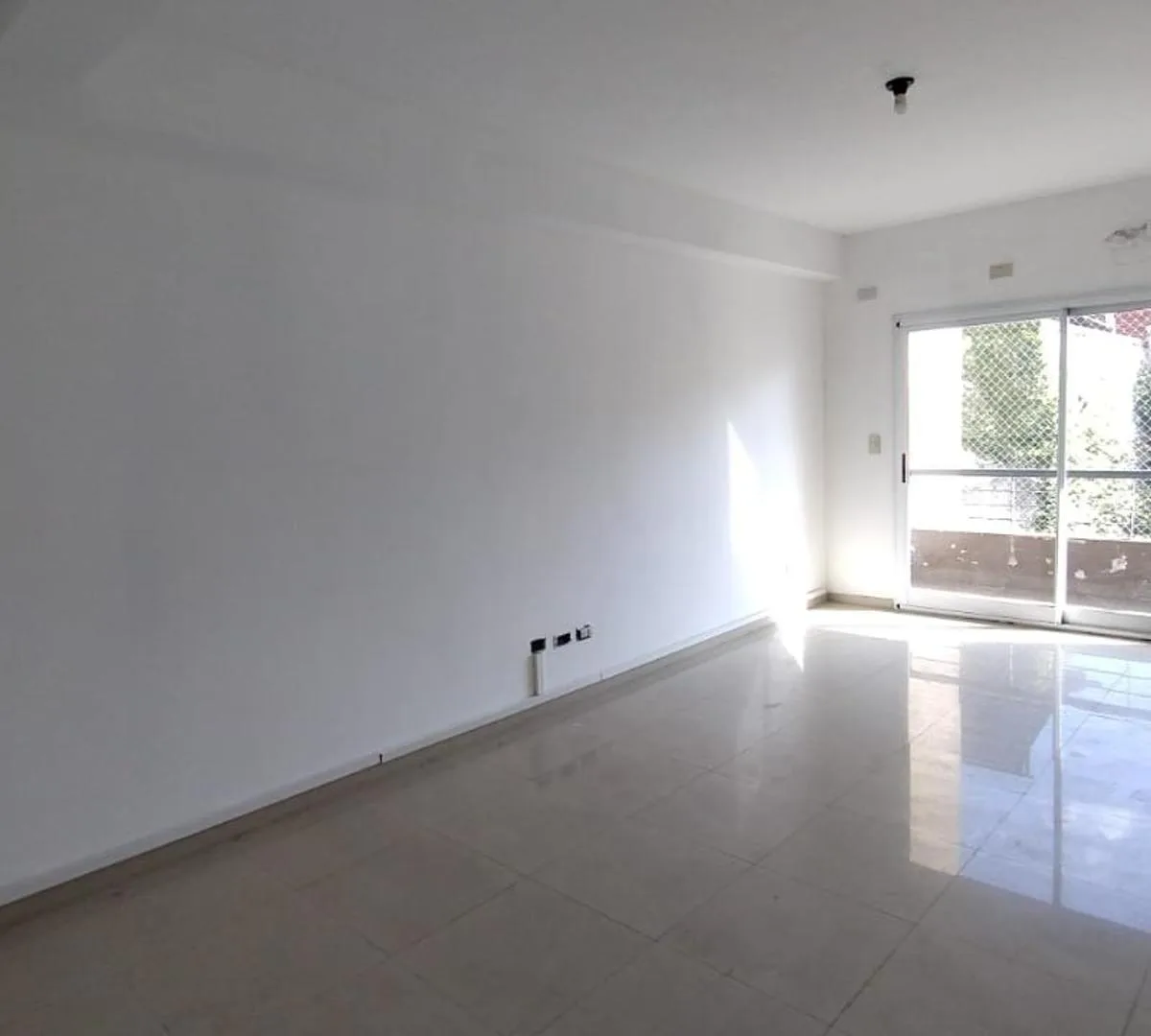 Departamento de 2 ambientes para uso profesional en San Martín Centro