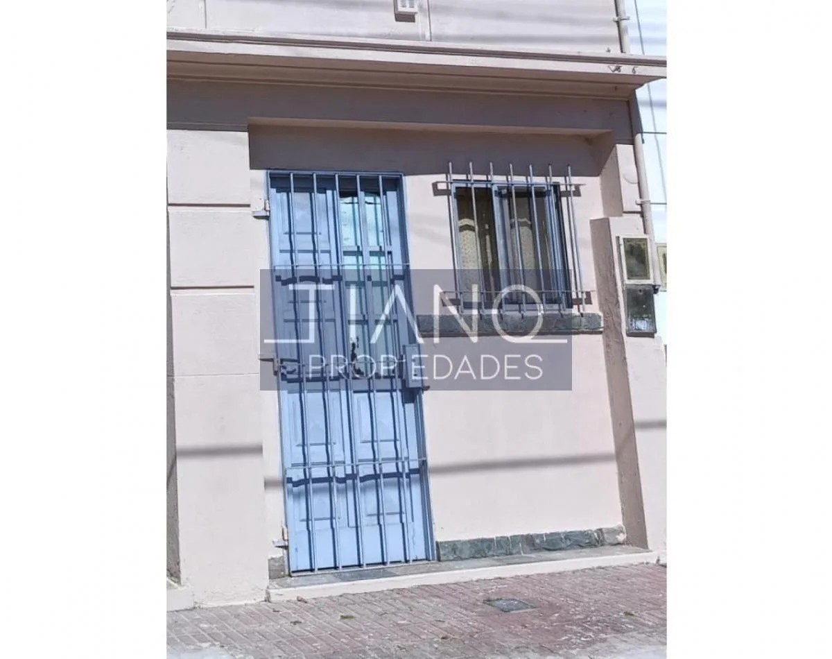PH dúplex de 2 ambientes de frente em Lanús