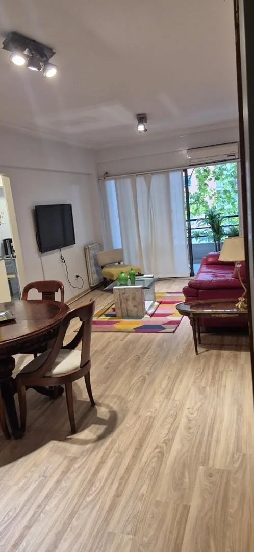 Departamento amoblado de 3 ambientes con balcón aterrazado en Palermo Nuevo