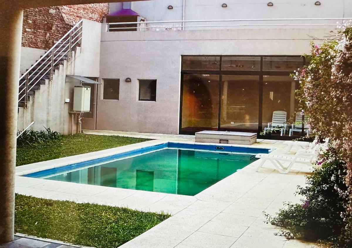 Меблированная квартира-студия с парковочным местом в Almagro