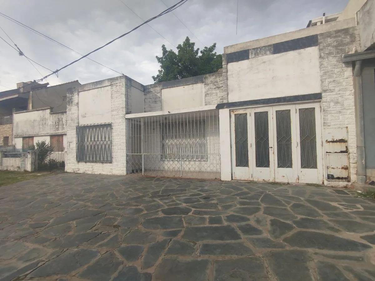Casa en Alquiler en 117 Entre 72 y 73