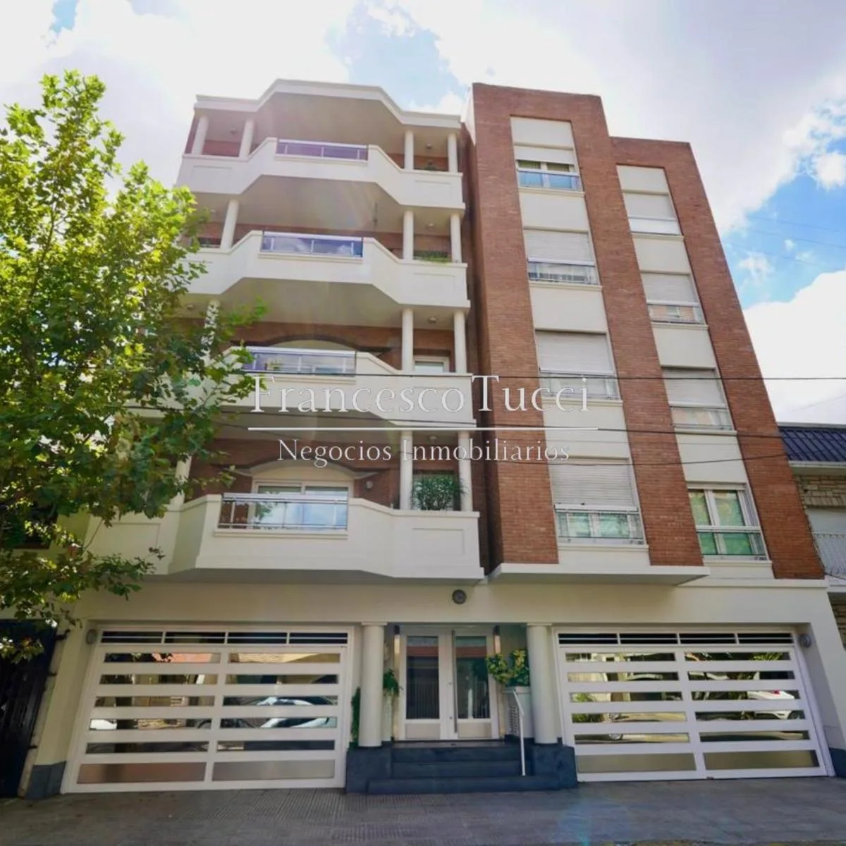 Departamento de 4 dormitorios en Ramos Mejía