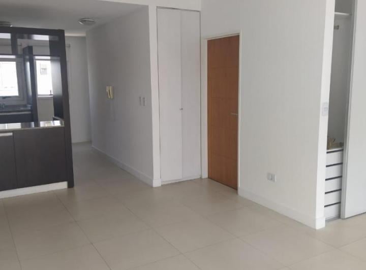 Monoambiente con balcón en Villa Urquiza