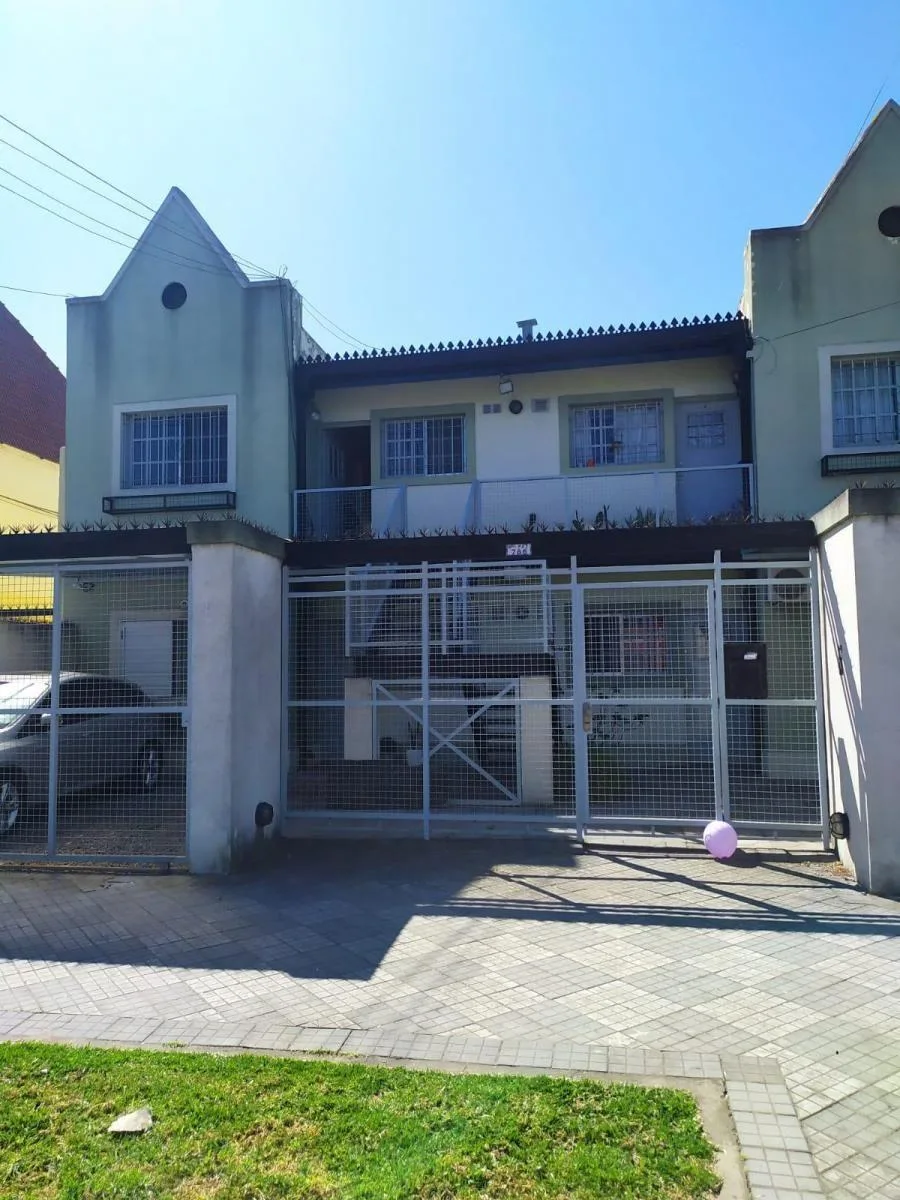 Departamento de 3 ambientes con cochera cubierta en Buenos Aires