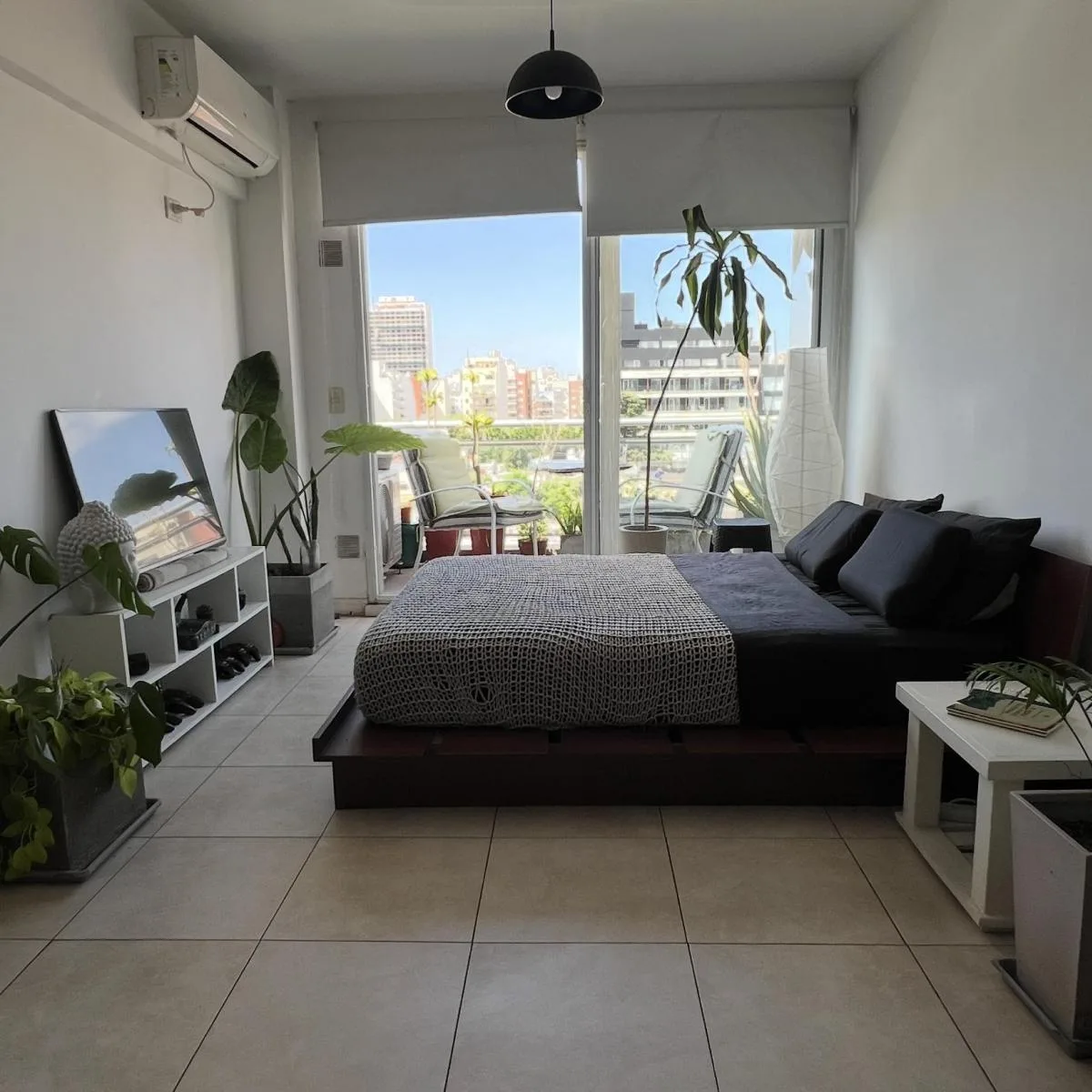 Квартира-студия с балконом и видом в Coghlan