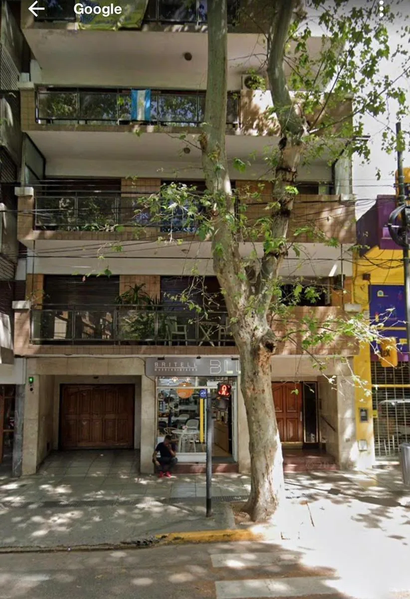 Departamento de 3 ambientes con cochera en Balvanera