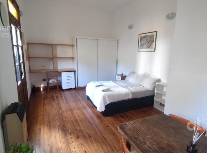 One-bedroom apartment with balcony in San Telmo