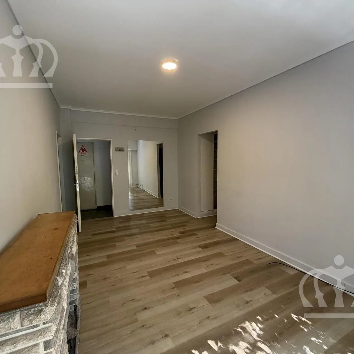 Apartamento de dois ambientes com 1 dormitório em Lanús