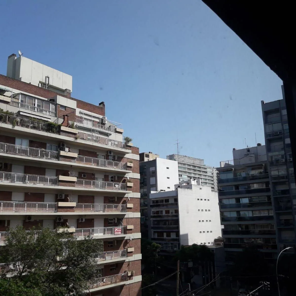 Two-room apartment with parking on Av. del Libertador in Vicente López (Olivos)