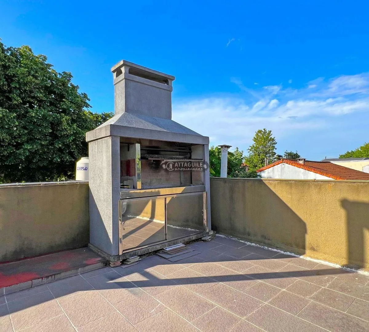 Casa PH de 3 ambientes com 2 quartos em Ituzaingó