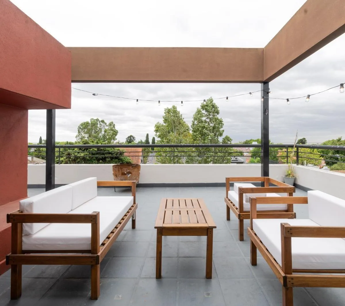 Two-storey studio apartment in Martínez