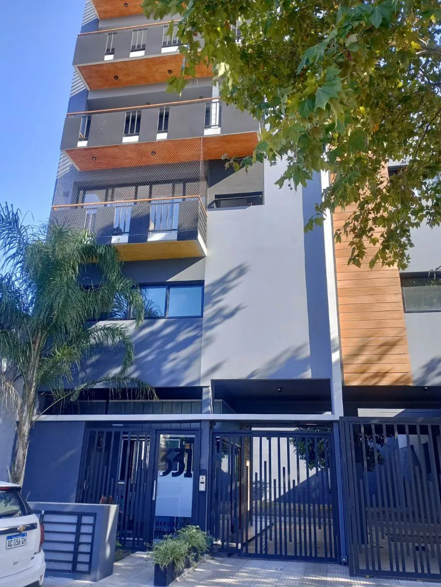 Monoambiente en Primer Piso | Edificio Reciente | a 20 m de Av Vicente López