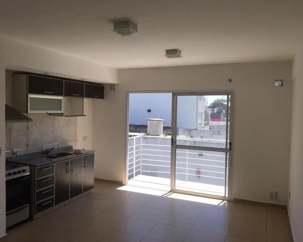 Departamento de 2 ambientes con cochera en Lomas de Zamora