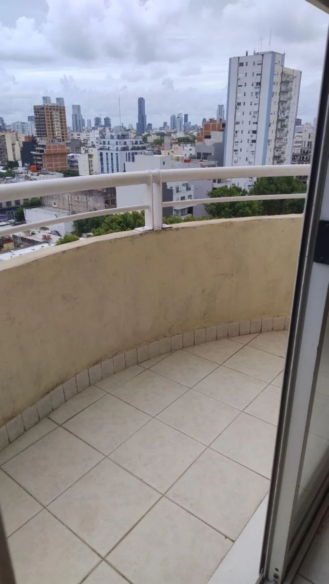 Apartamento de 2 ambientes no 13º andar em Villa Crespo