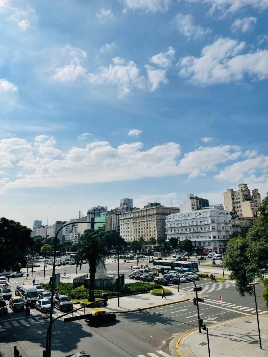 Departamento de 4 ambientes al frente en Buenos Aires
