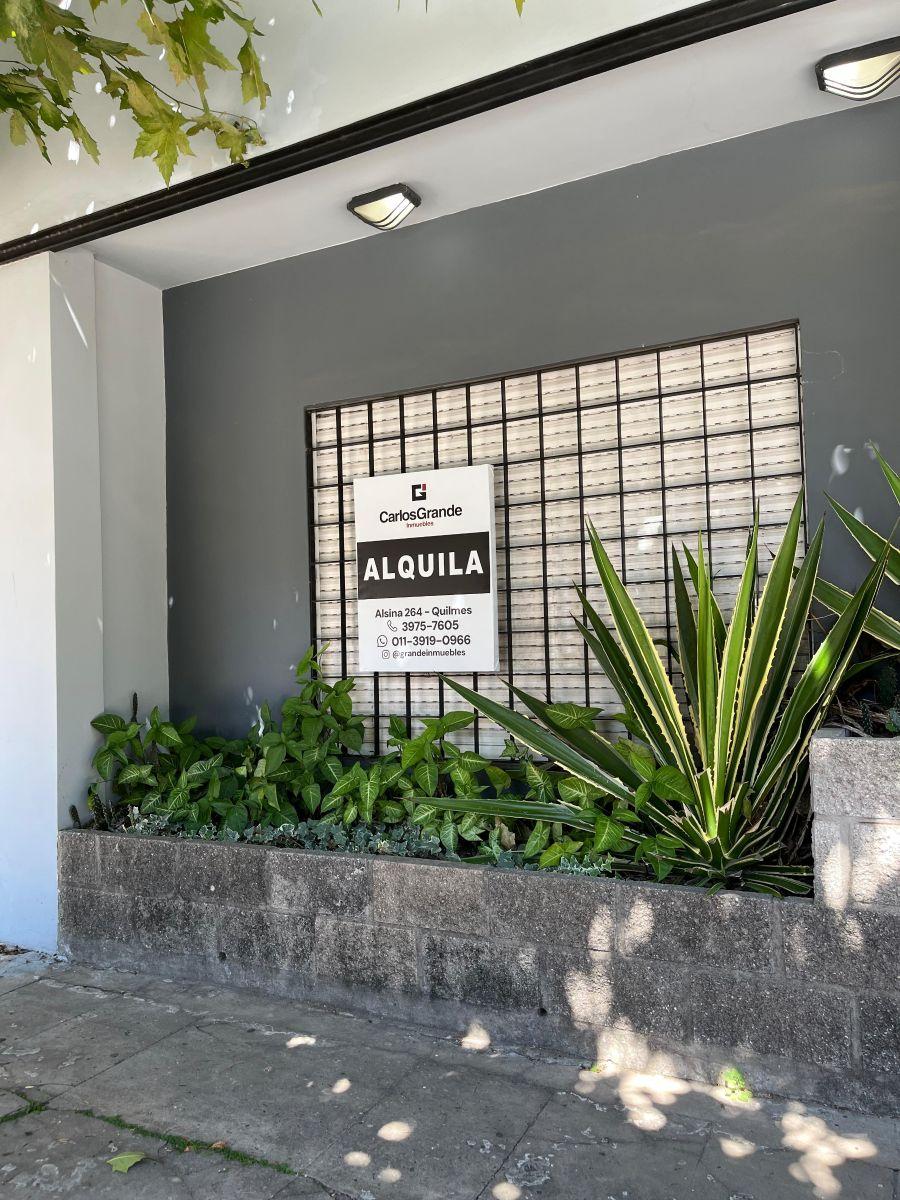 PH с 2 спальнями в Quilmes Oeste