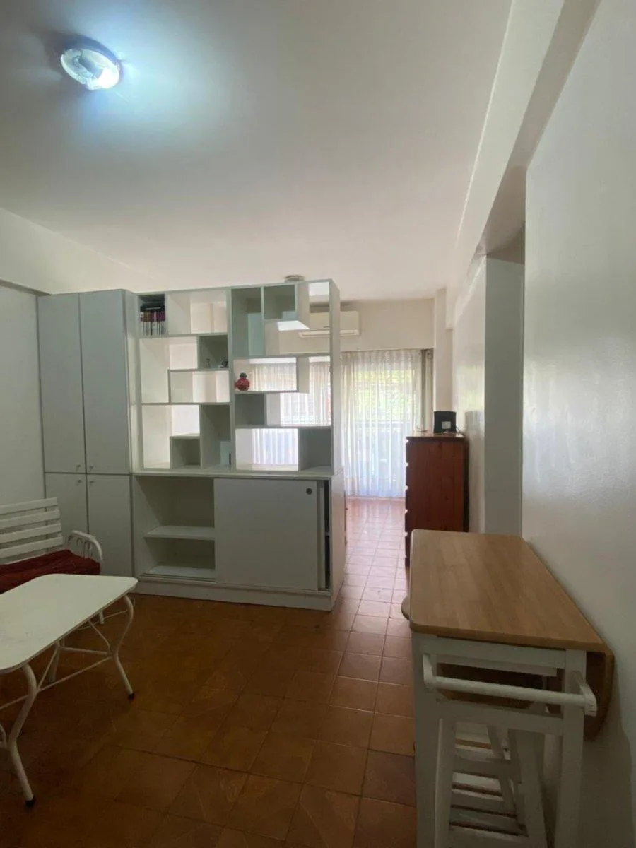 Меблированная квартира-студия с балконом в Almagro