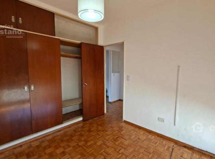 Apartamento de três ambientes lateral perto da Av. Maipú em Vicente López
