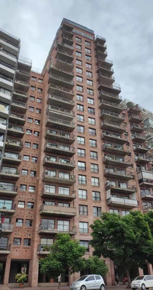 Two-room apartment with balcony in Núñez