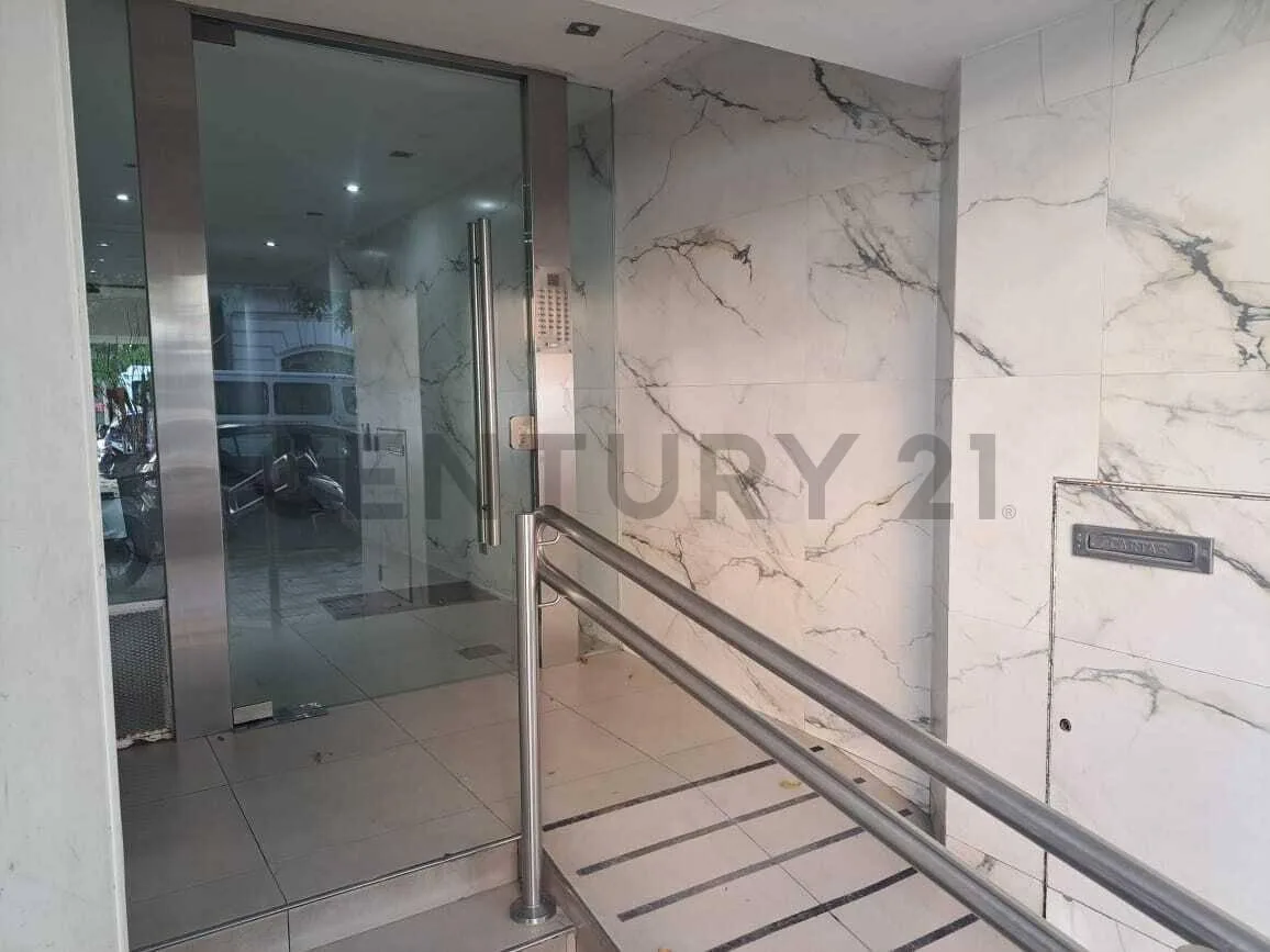 Apartamento de dois ambientes com 1 quarto em Villa Crespo
