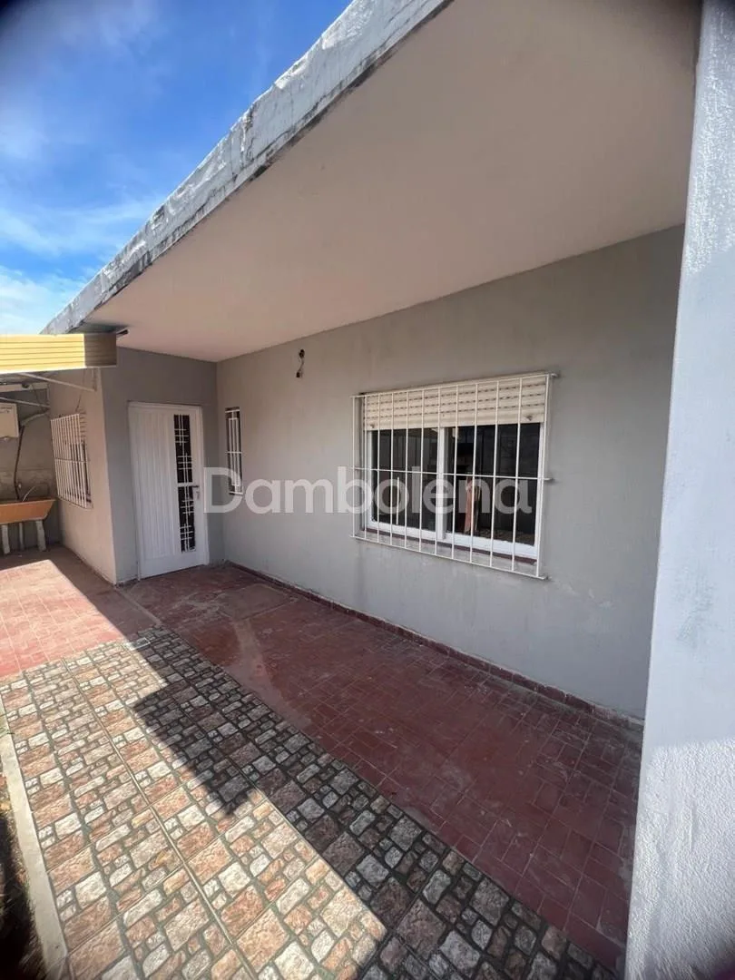 PH de 3 ambientes con 2 habitaciones en Moreno