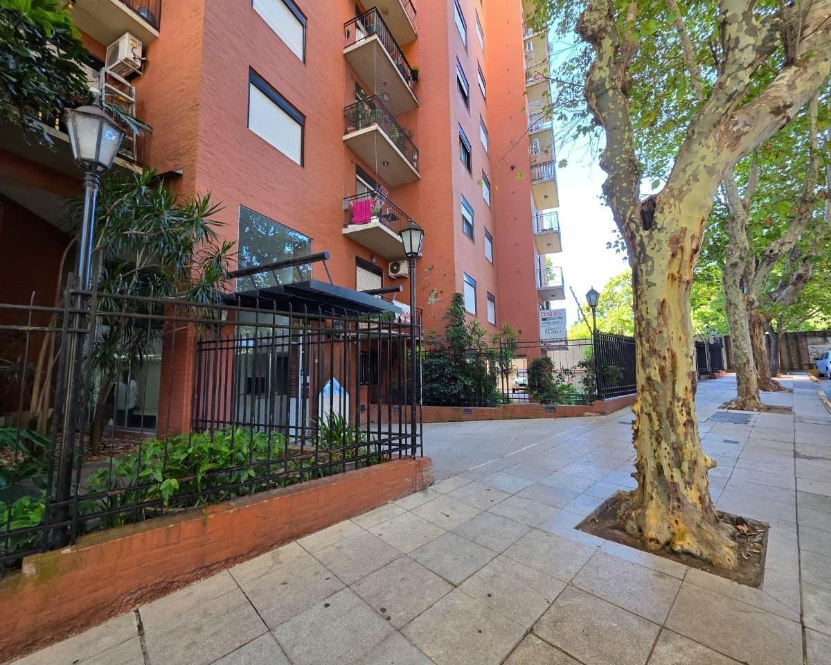 Departamento de 3 ambientes con cochera en San Isidro