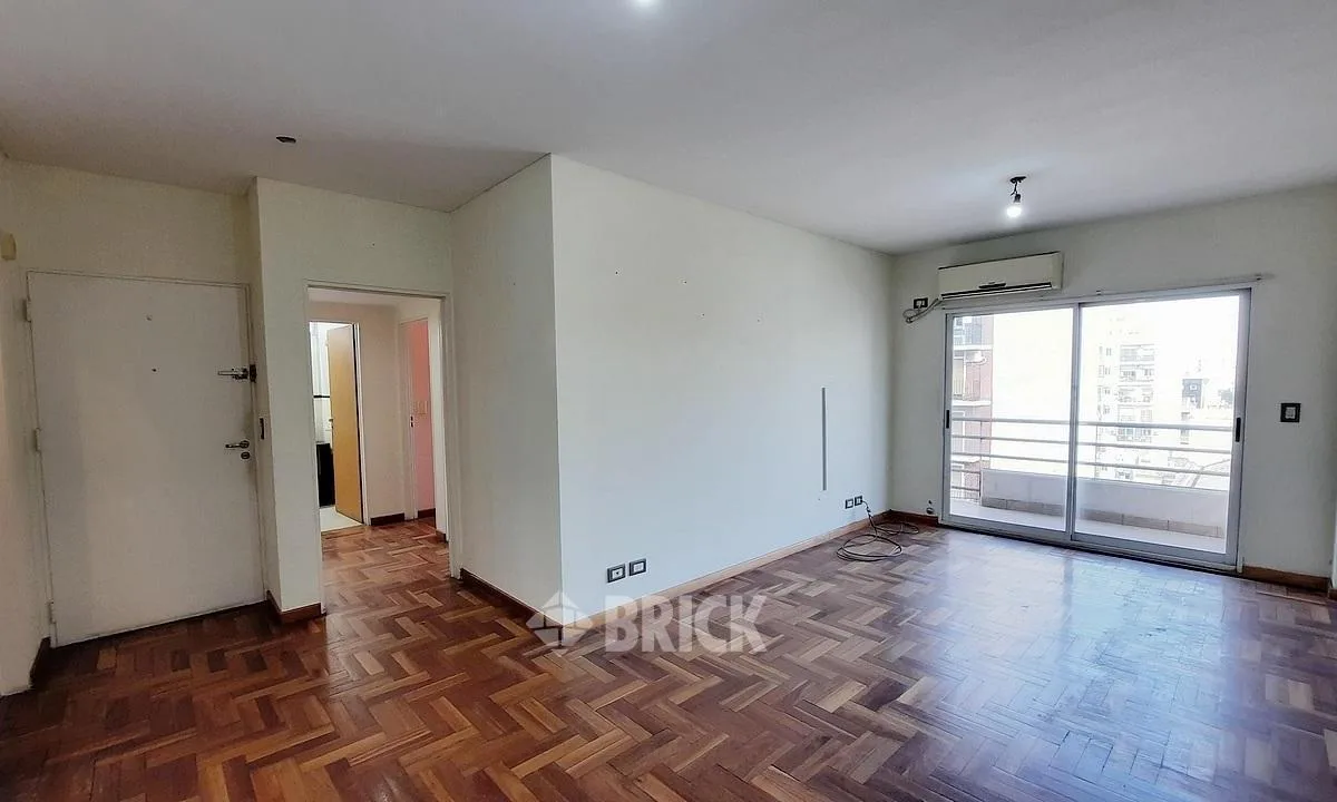 Departamento de 3 ambientes con cochera en San Cristóbal
