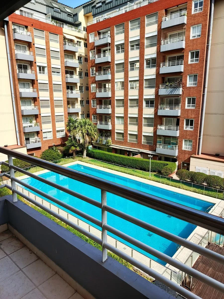 Departamento de 3 ambientes con cochera en Puerto Madero